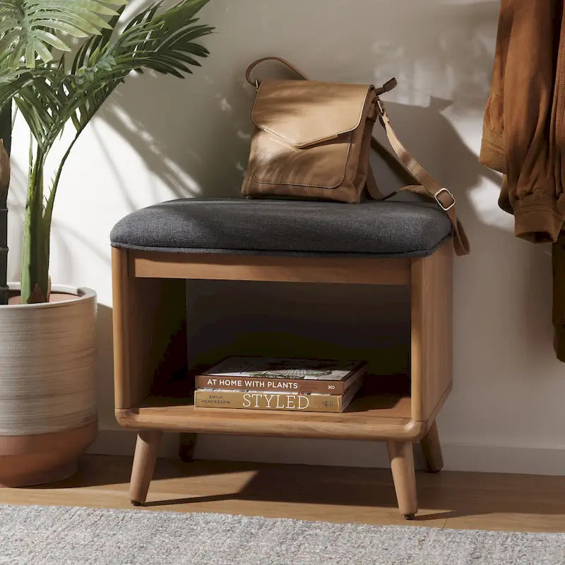 Banc à étagères ouvertes avec coussin
